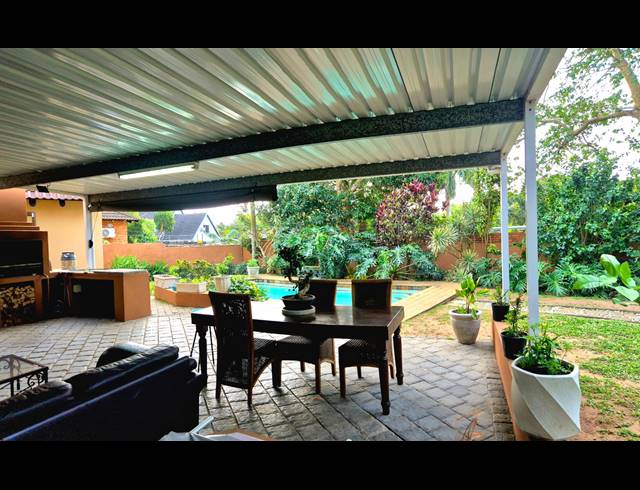 4 BEDROOM HOUSE FOR SALE IN MEER EN SEE